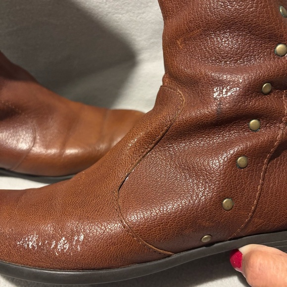 Born Amila Tall Studded Brown Leather Zip Boots Size 8M - Picture 8 of 10